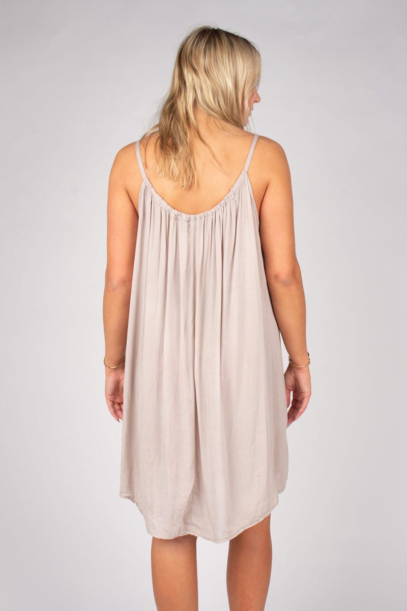 Kurzes Strandkleid Taupe