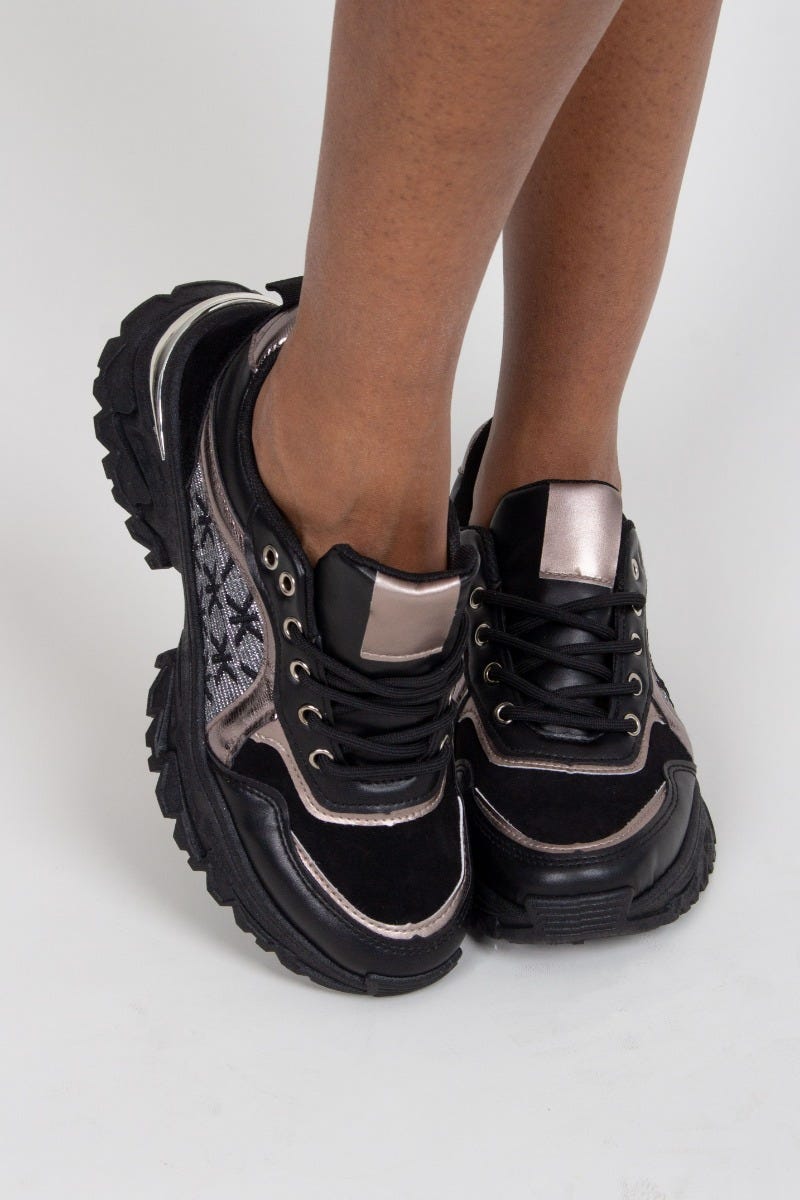 Sneakers mit Glimmerdetails, schwarz