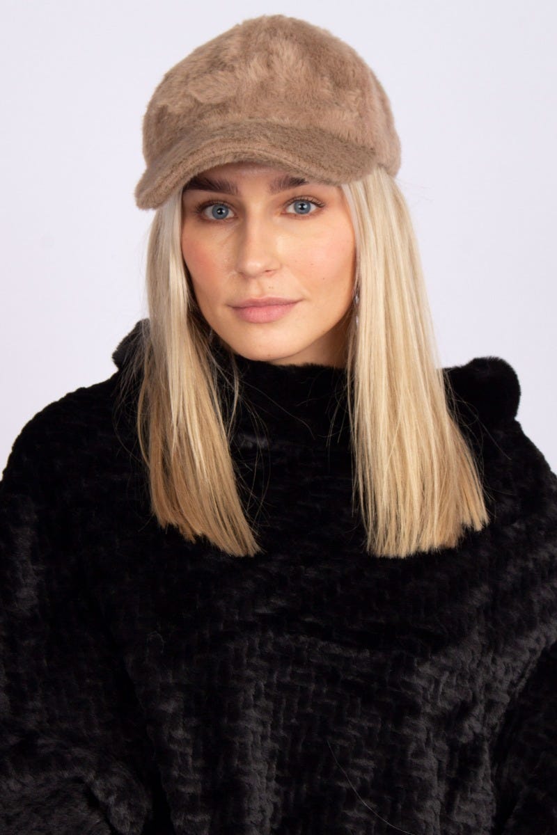 Faux fur cap Camel