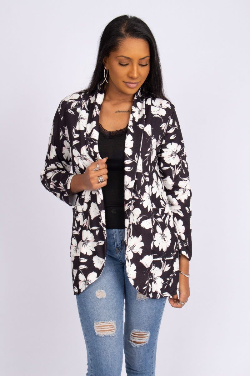 Gina blazer m. blomster Sort/hvid