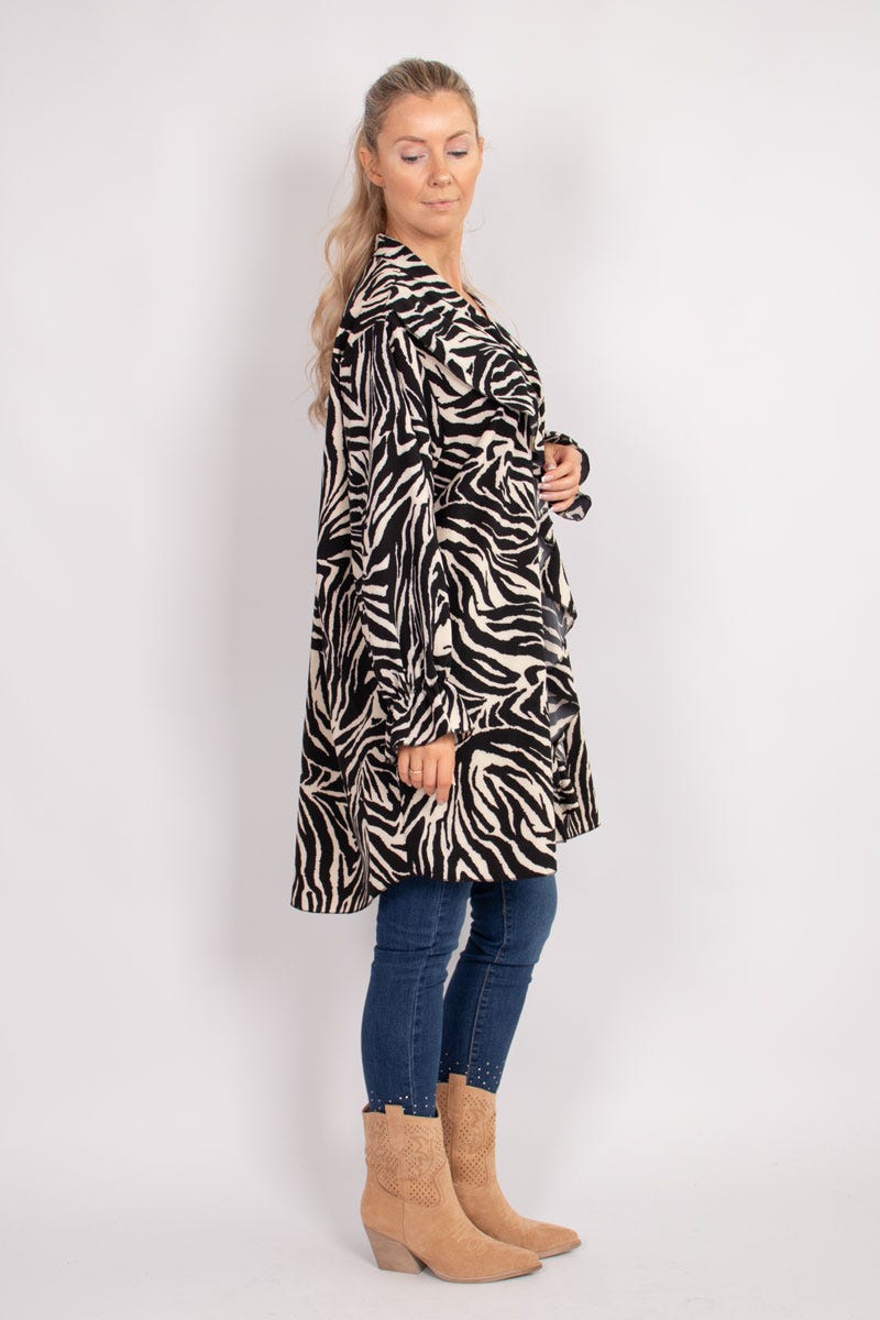 Hemdkleid m. Rüschen und Zebra-Print Schwarz