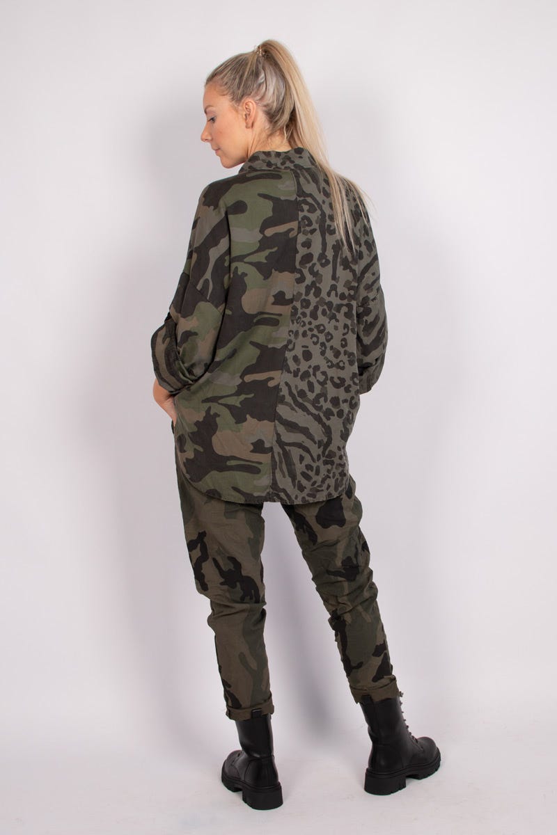 Skjorte m. camouflage print Khaki