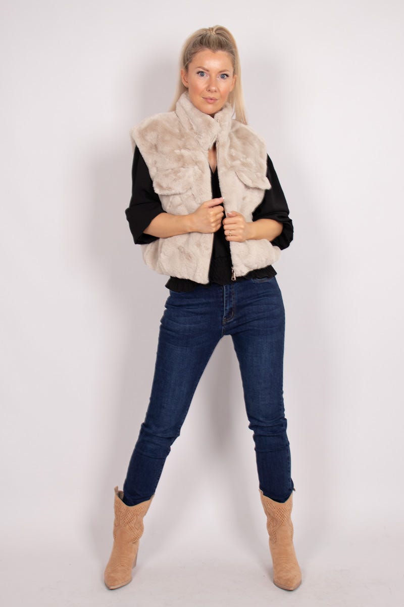 Faux fur vest Beige