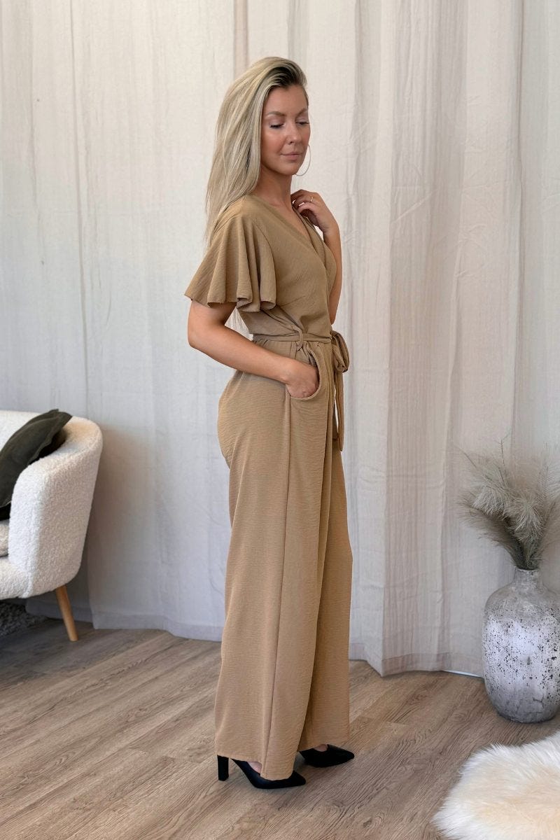 Jumpsuit mit Rüschenärmeln Camel