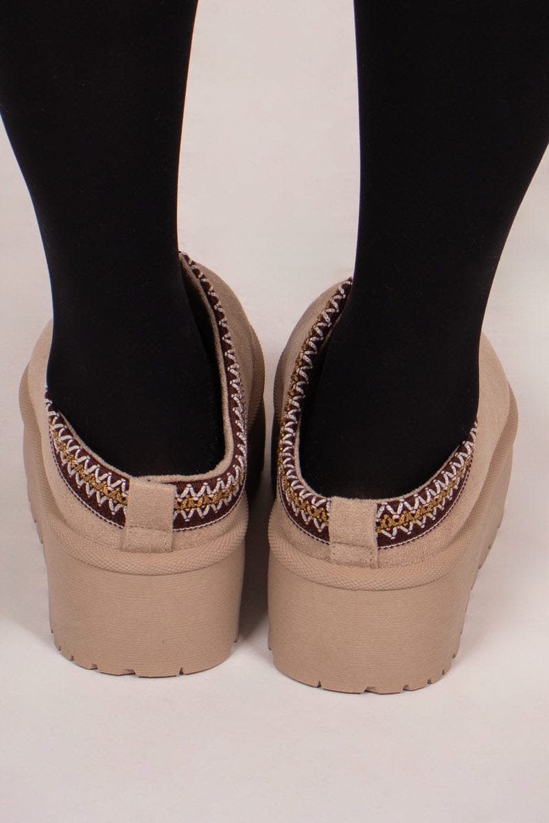 Bamse slippers m. broderi  Beige