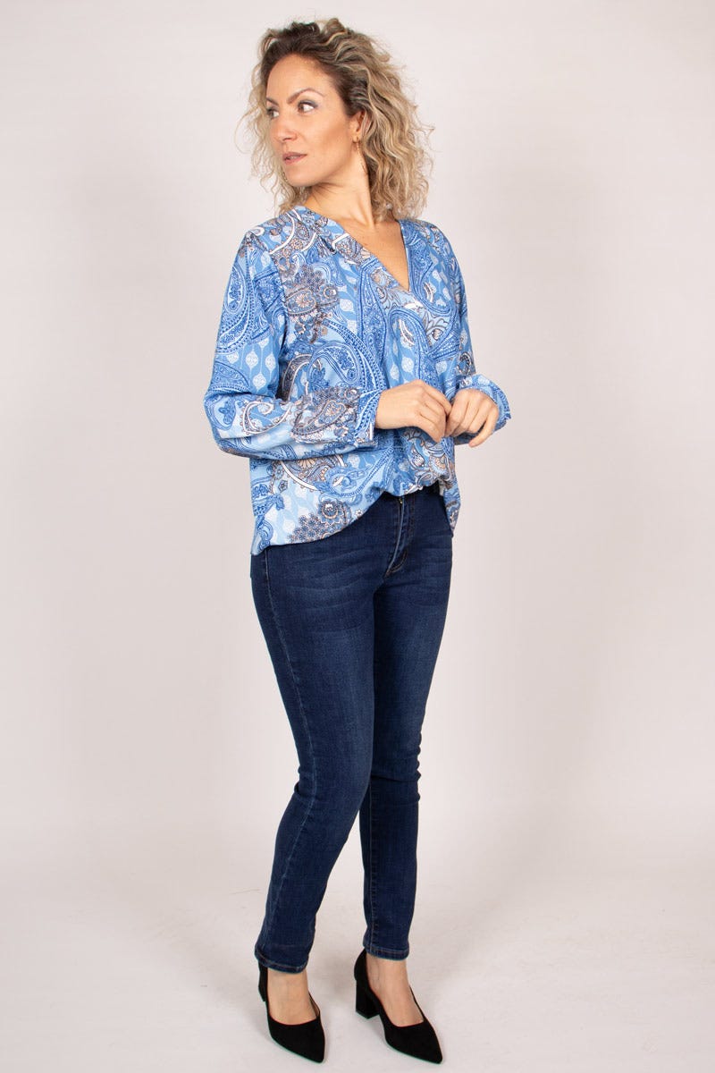 Überkreuzte Bluse mit Paisley-Muster Blau