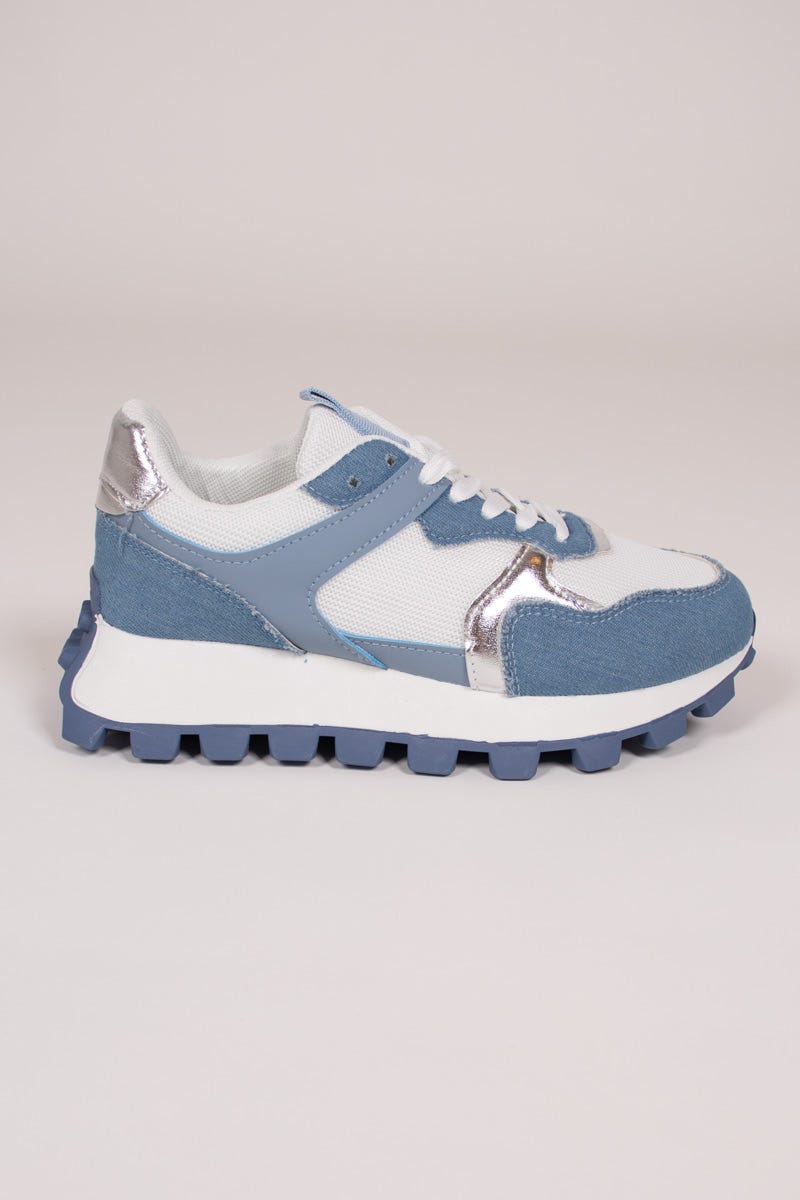 Sneakers mit dicker Sohle Blau