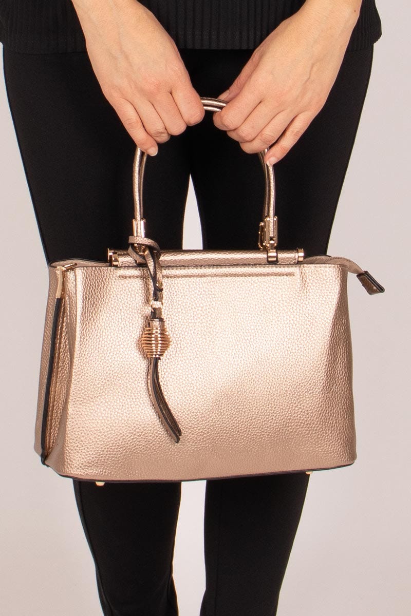 Handtasche mit Golddetails Roségold