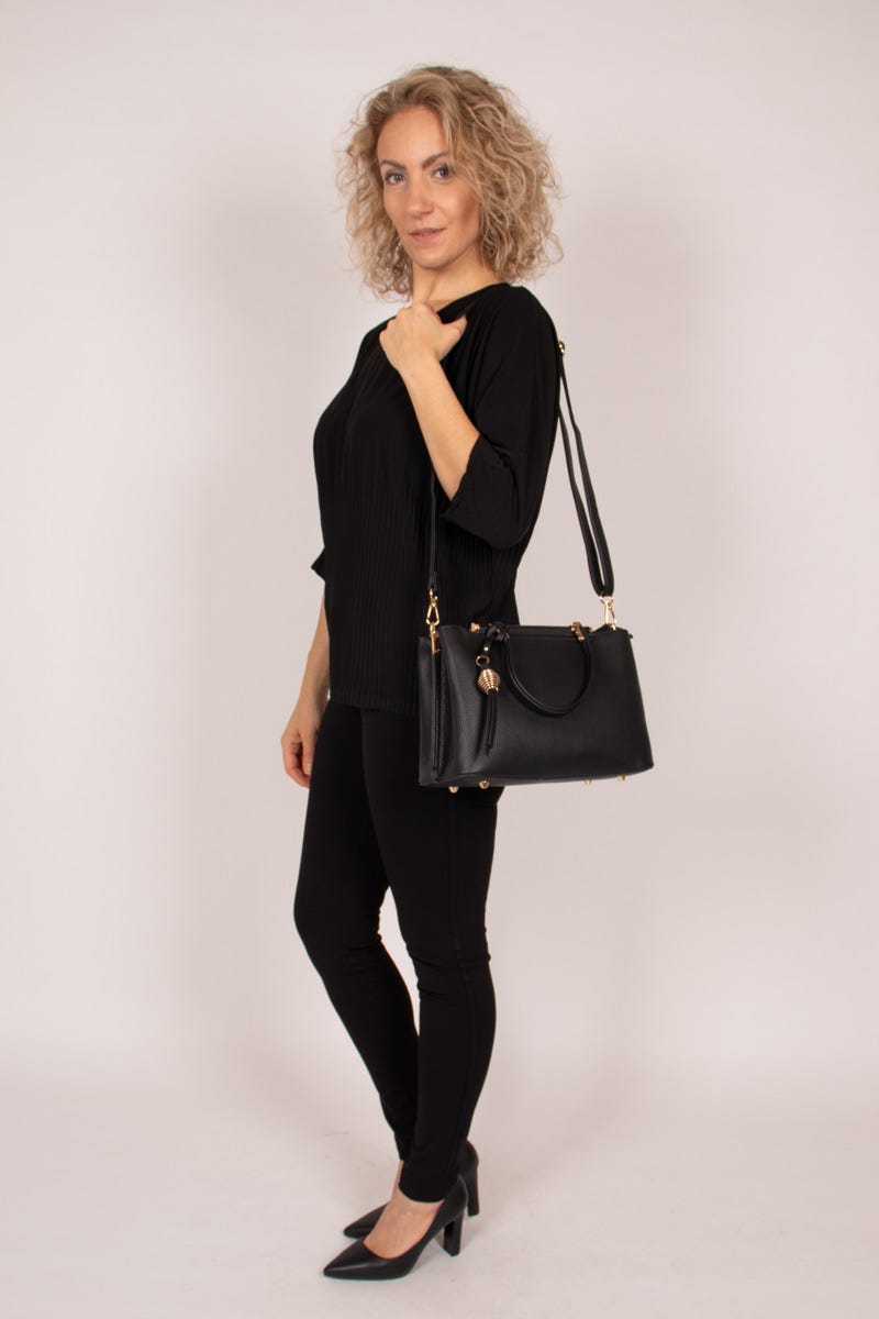 Handtasche mit Golddetails Schwarz