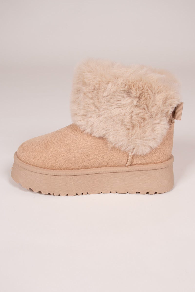 Kuschelstiefel mit Schleife Beige