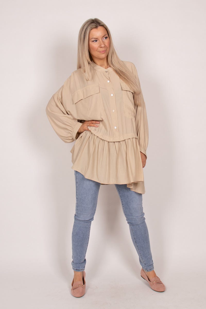 Hemd mit justierbarer Taille Beige