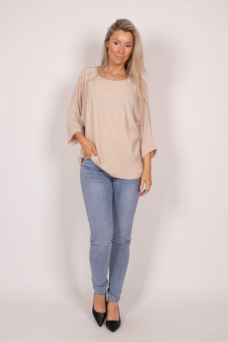 Bluse mit Fledermausärmeln und Plisseefalten Beige