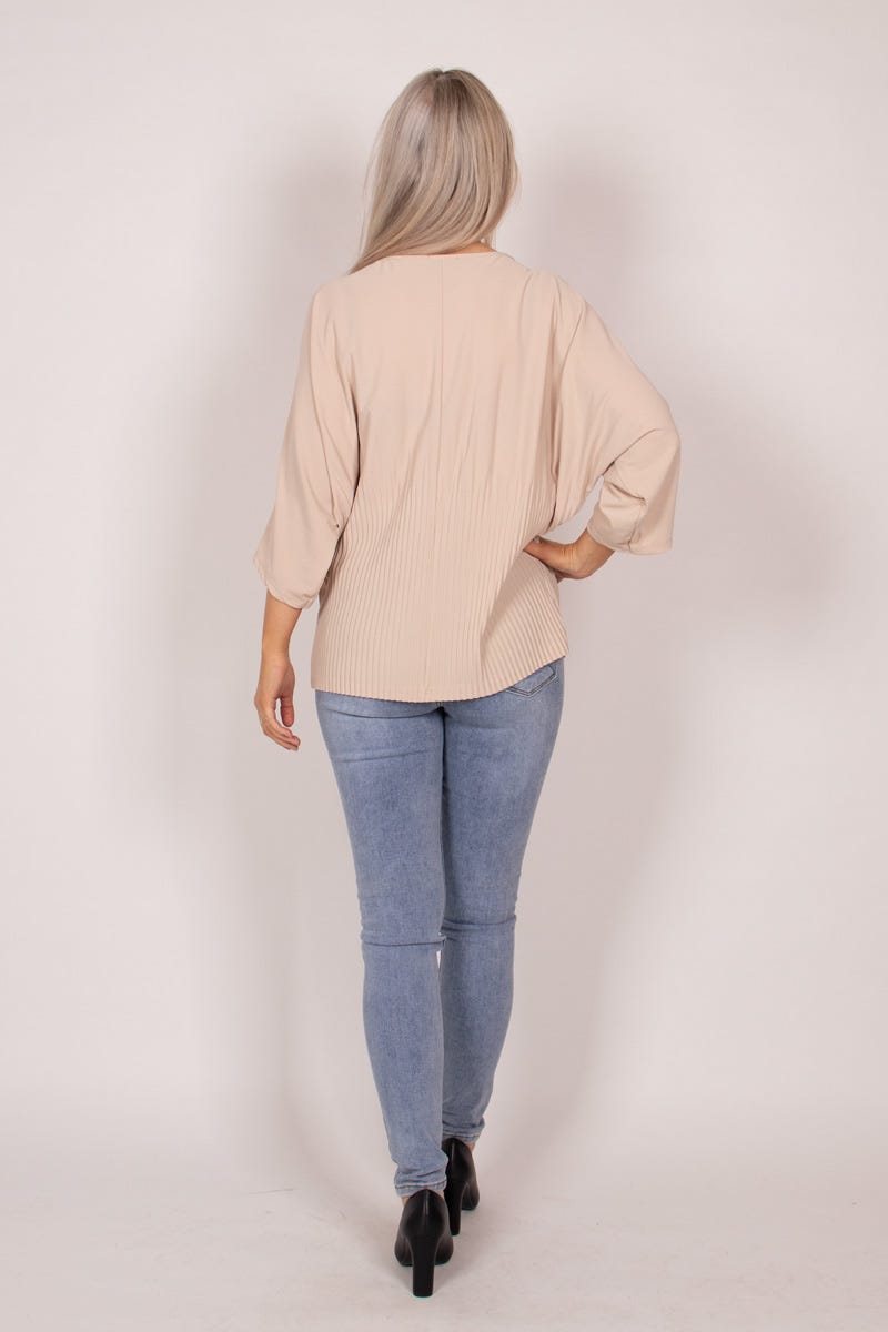 Bluse mit Fledermausärmeln und Plisseefalten Beige