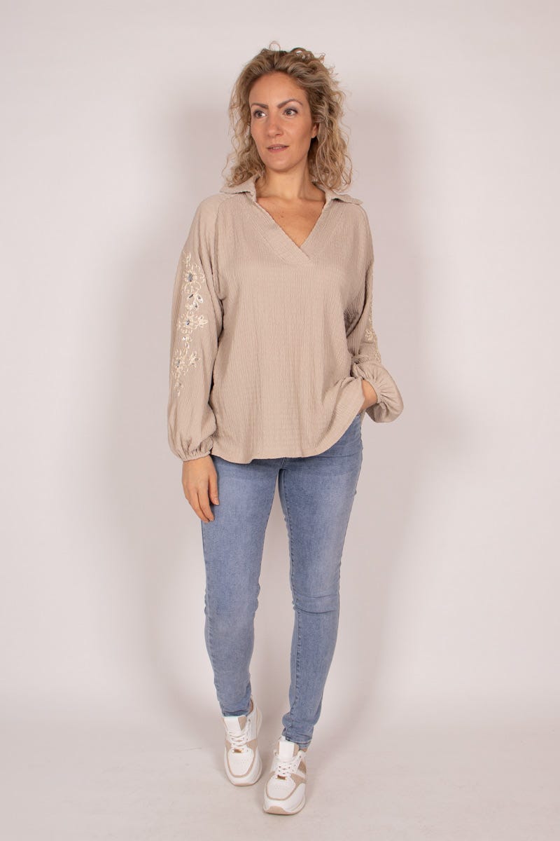 Bluse mit Stickerei und Pailletten Taupe