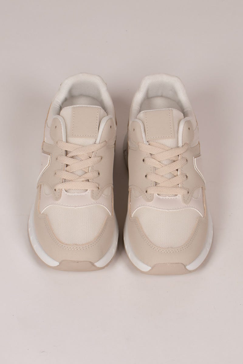 Sneakers mit Mesh-Stoff und Golddetails Beige