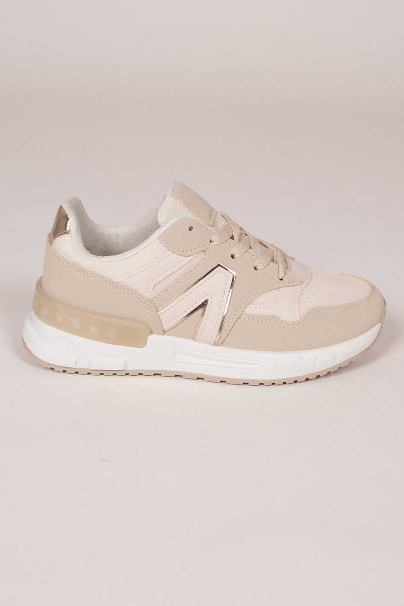 Sneakers mit Mesh-Stoff und Golddetails Beige