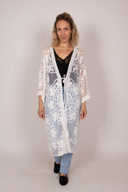 Lang blonde cardigan m. blomster Hvid