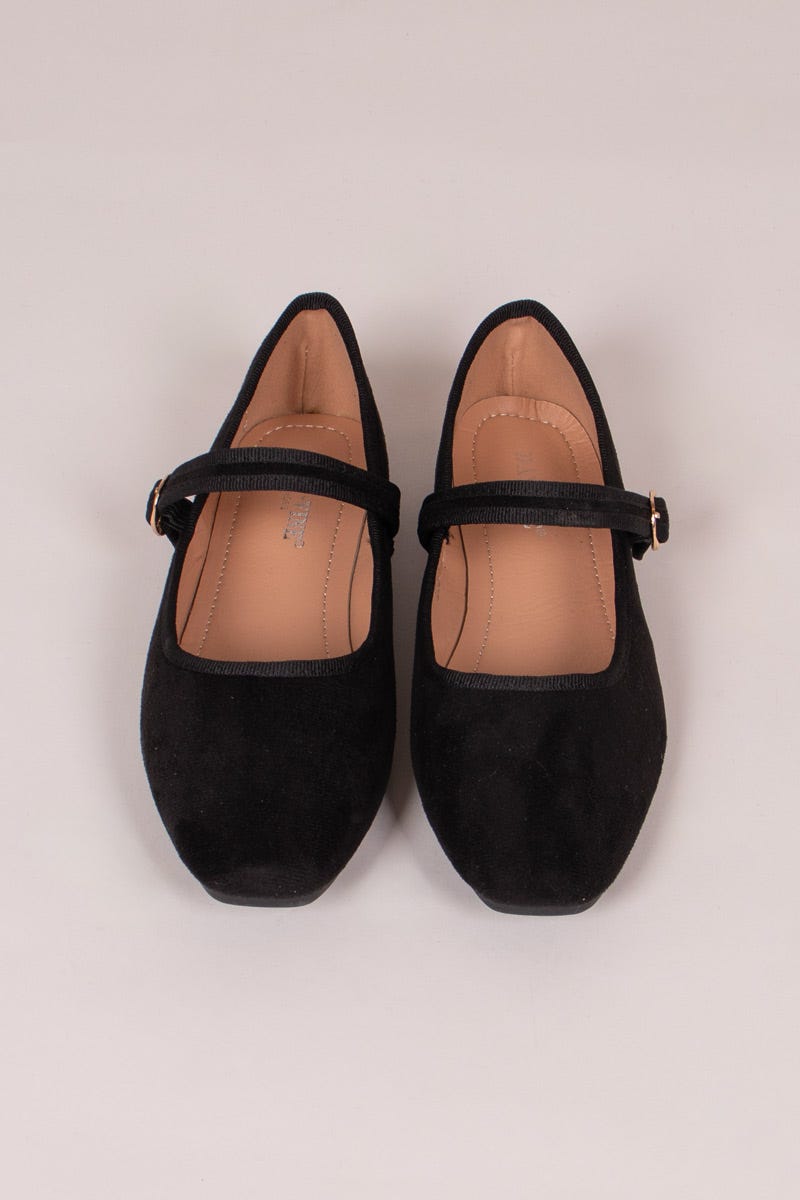 Ballerinas mit Riemchen Schwarz