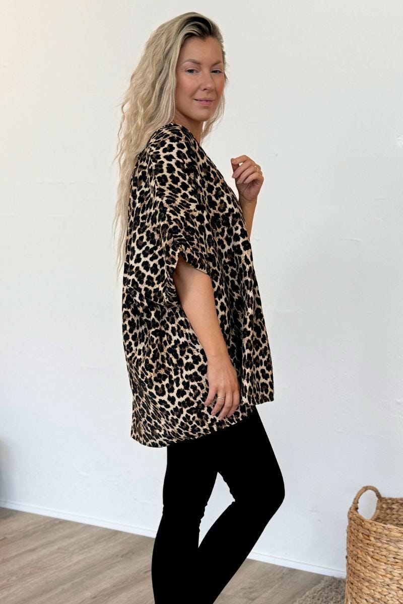 Bluse mit Rückenausschnitt und Leopardendruck Braun