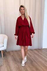 Kleid mit Bindeband Rot