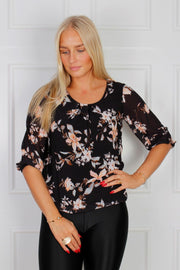 Blomsterbluse med blonderyg