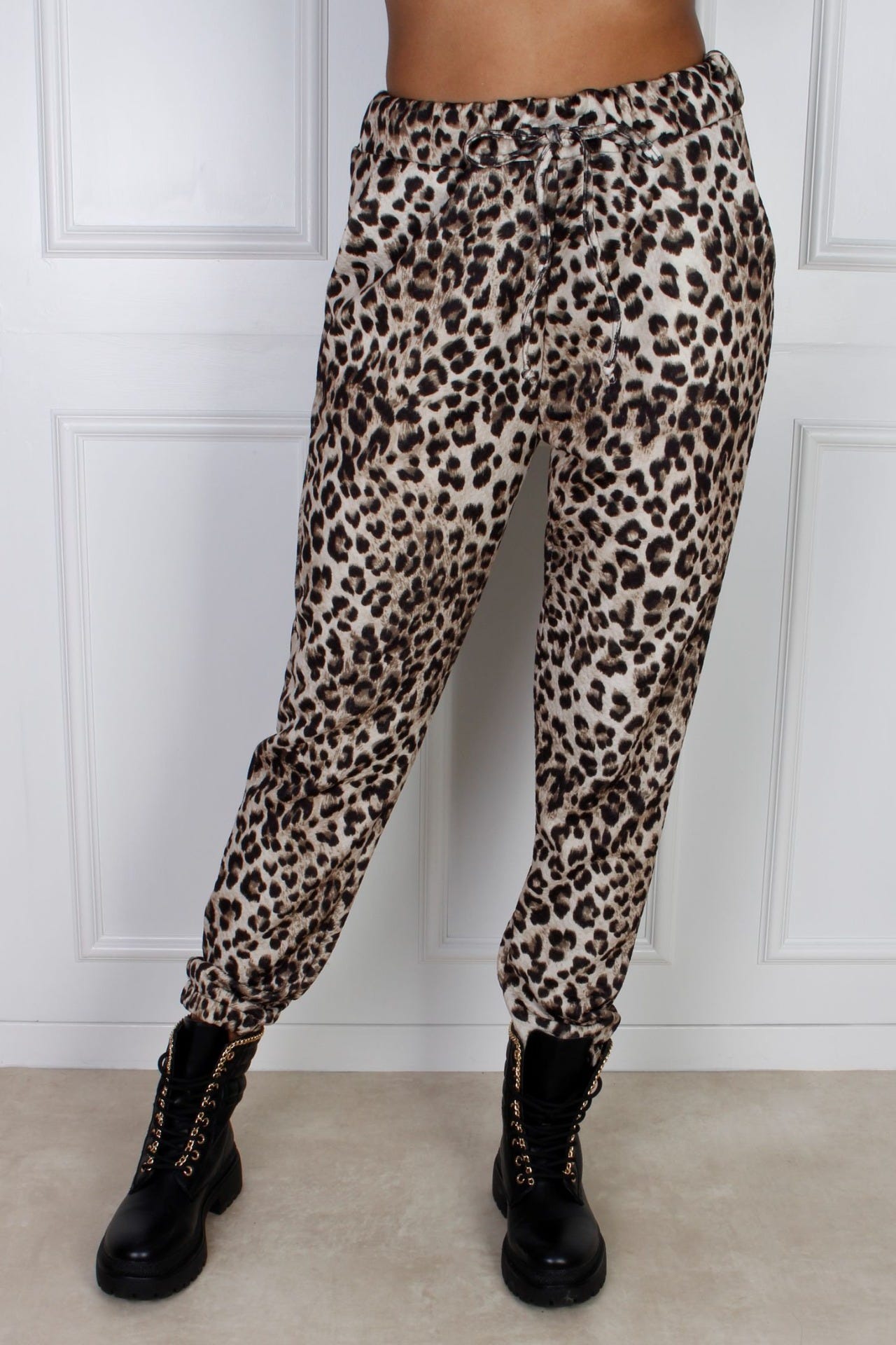 Cecilie Hose, leopard