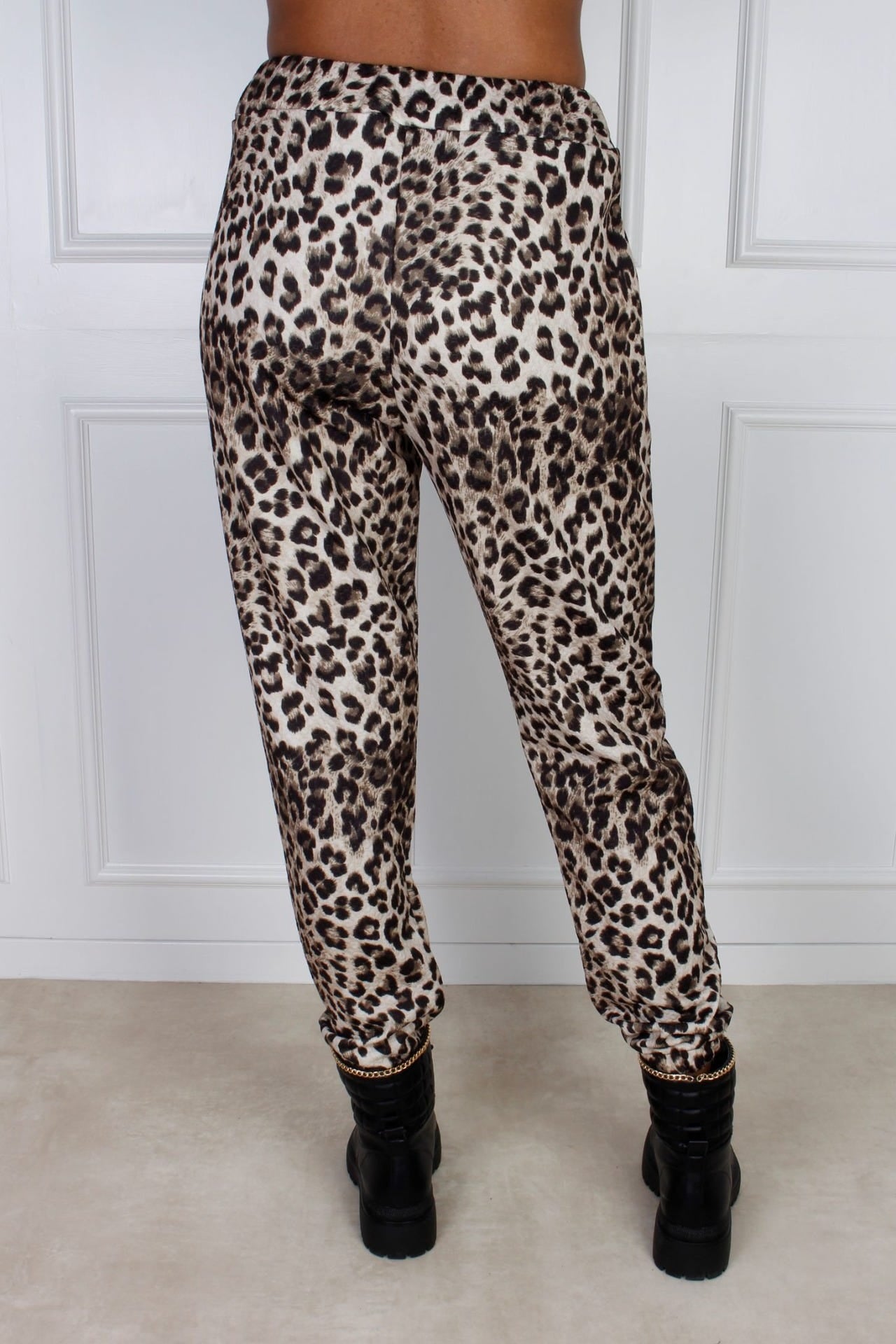 Cecilie Hose, leopard