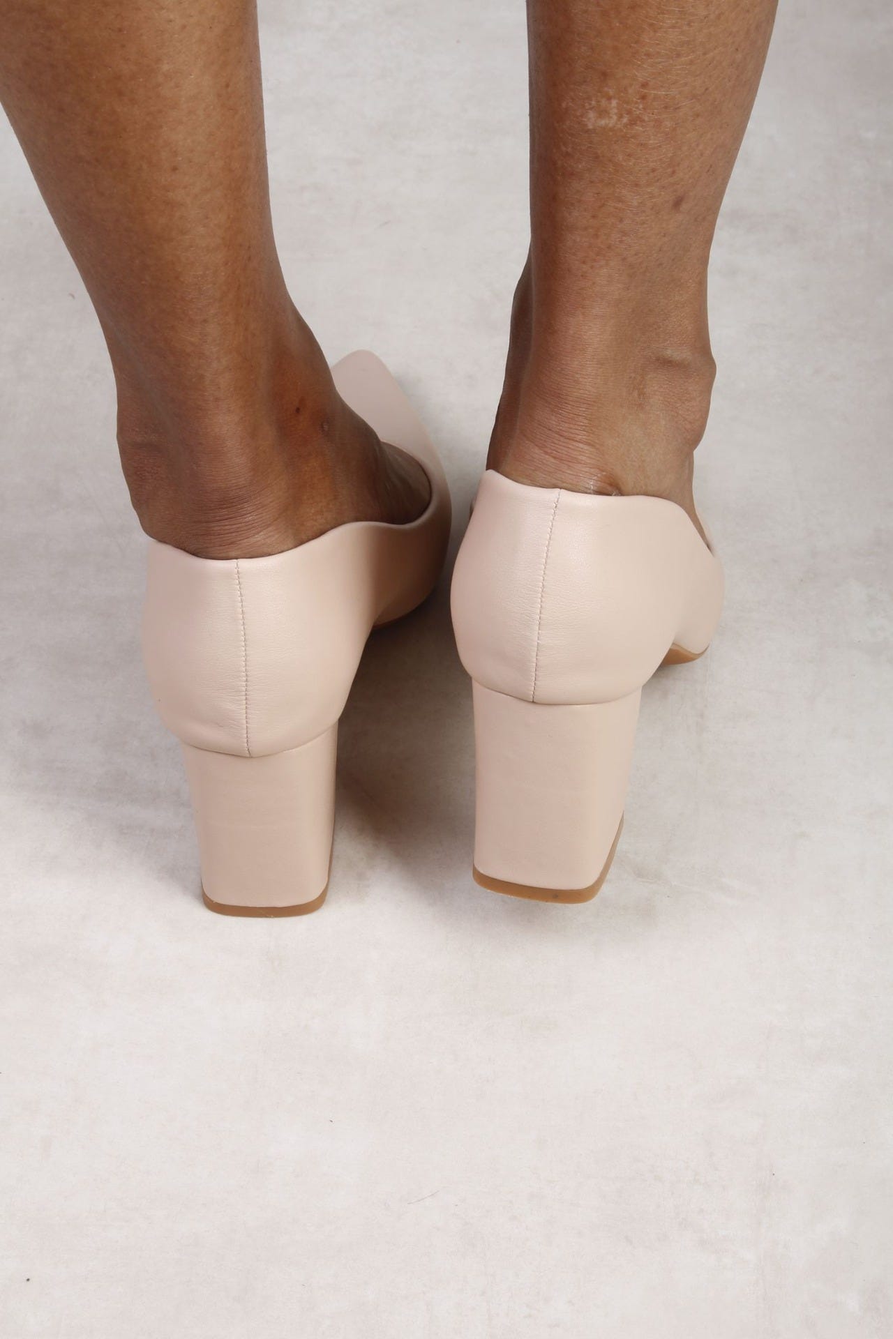 PU Stilettos, beige