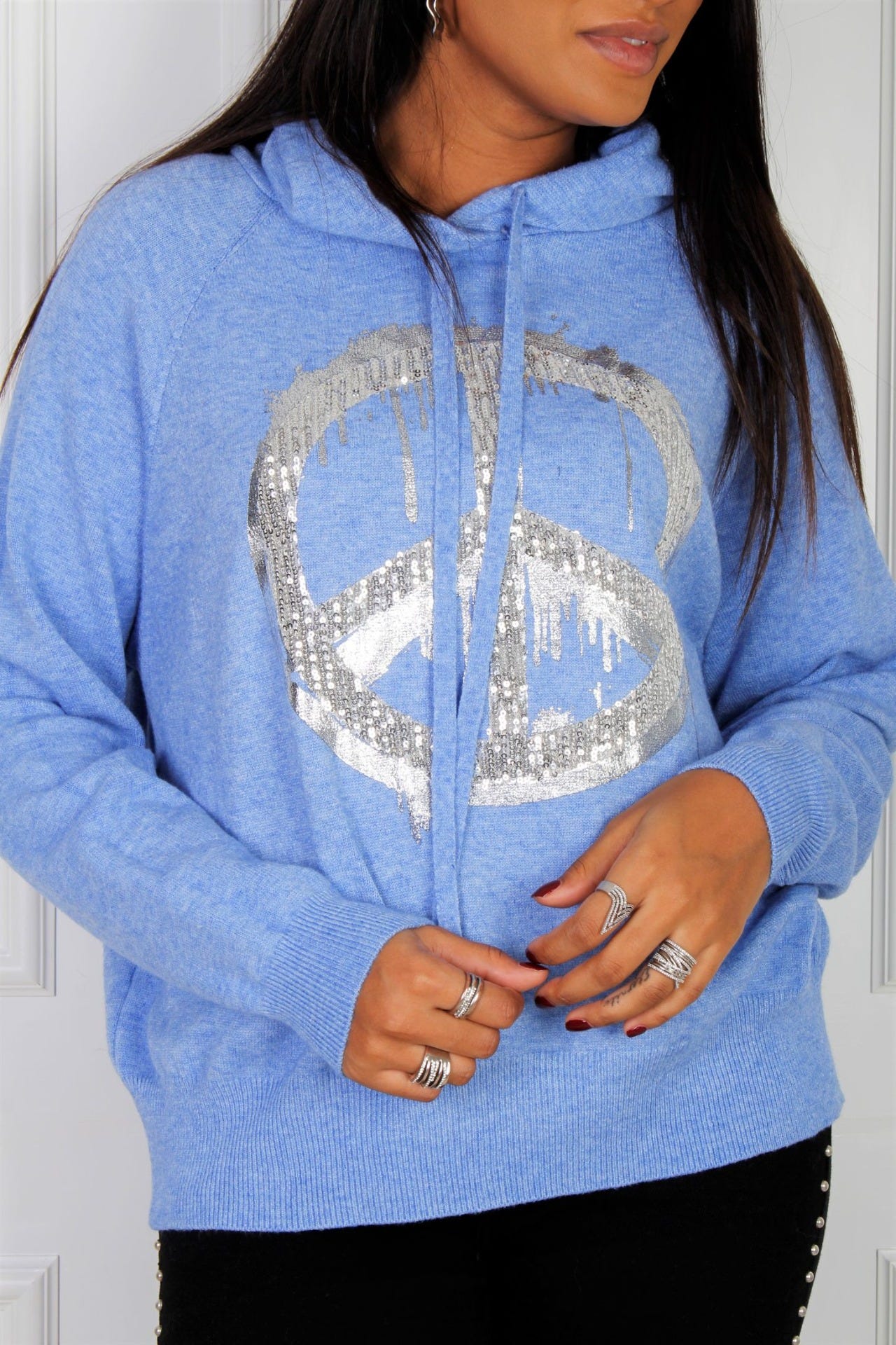 Dana Hoodie mit Peacemotiv, himmelblau