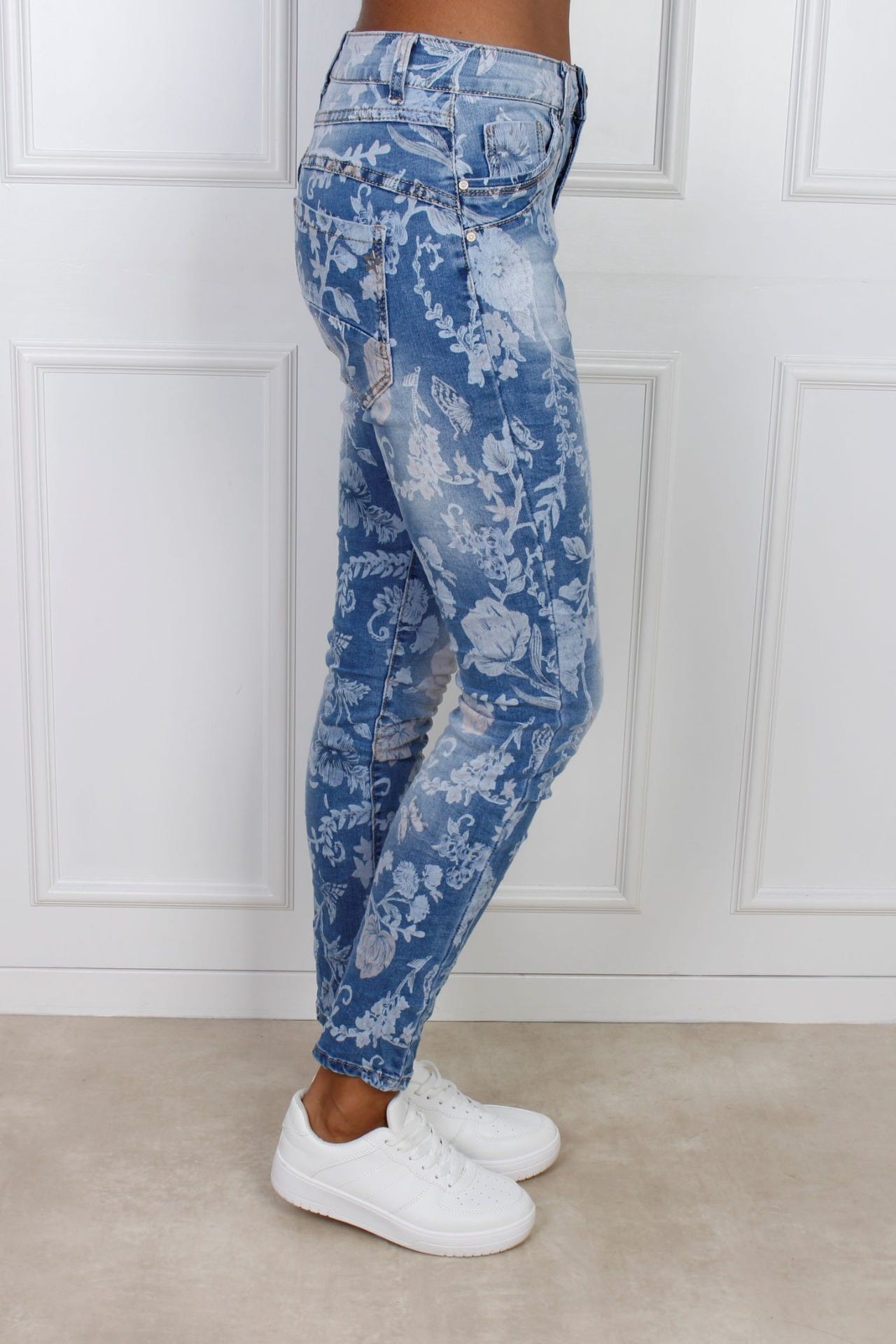 Baggy Jeans mit Blumenprint, denim