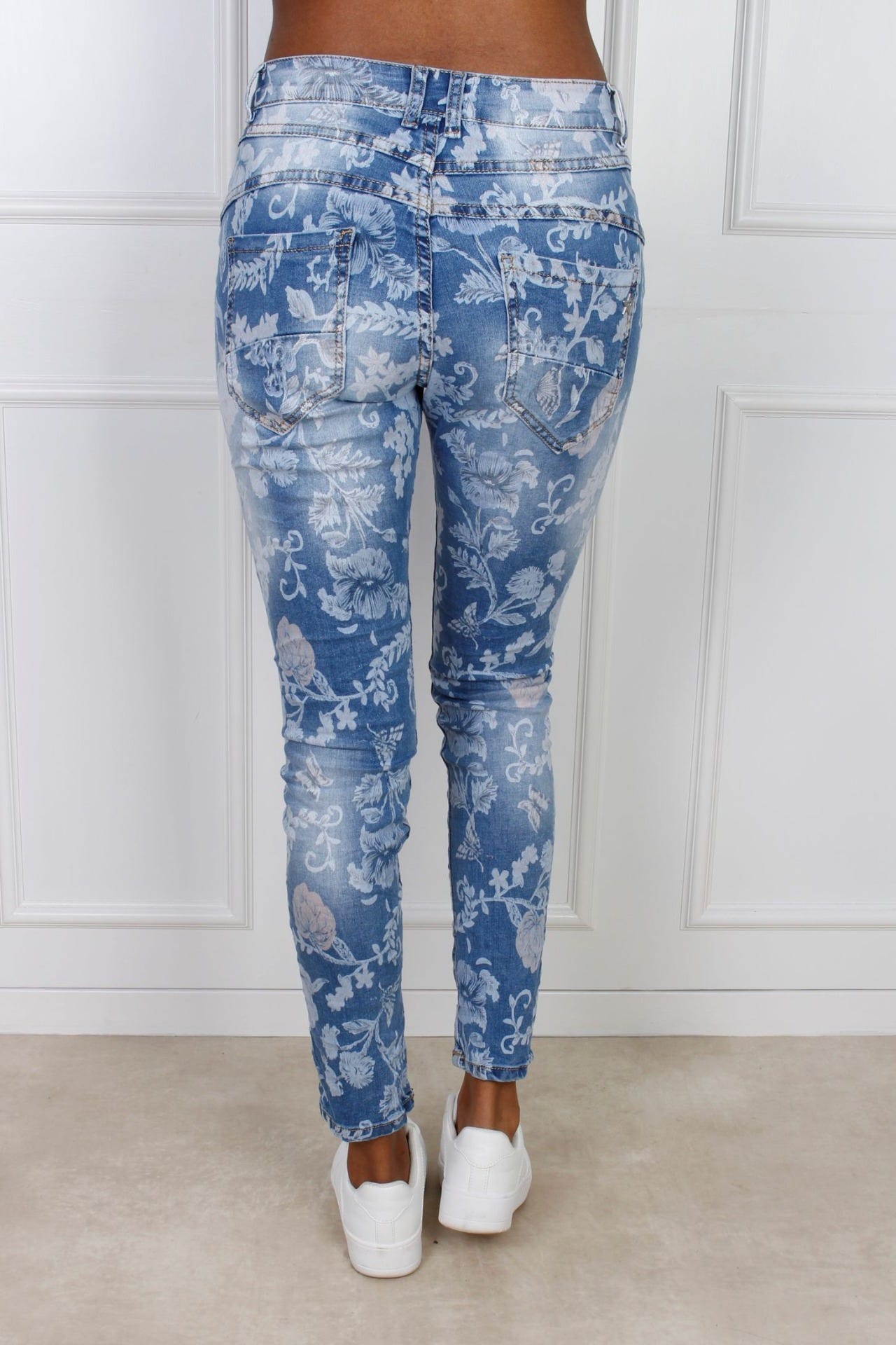 Baggy jeans m. blomstermønster, denim