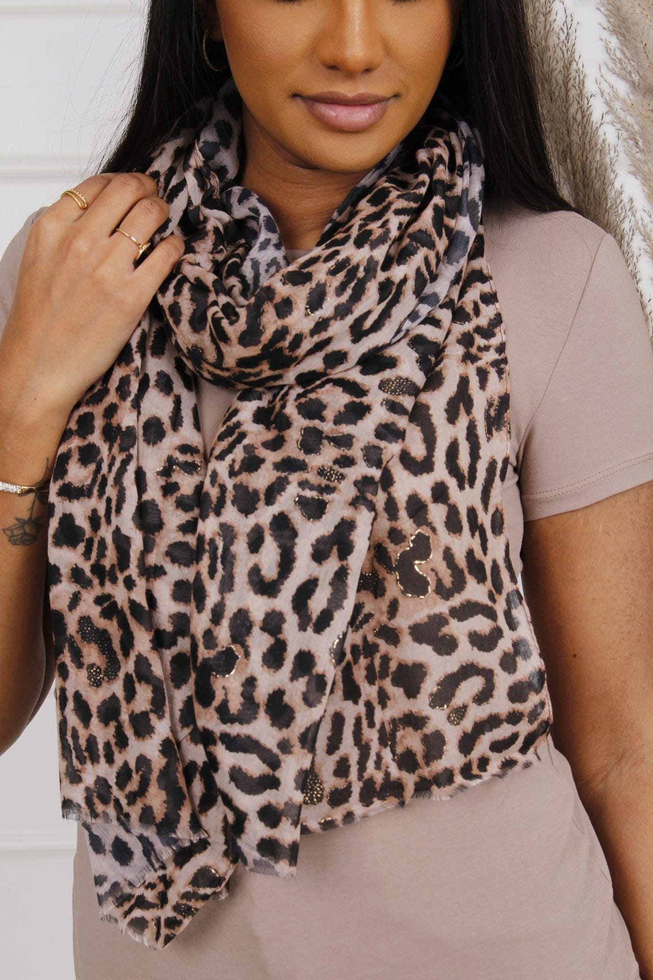 Schal mit Leopardenprint, taupe