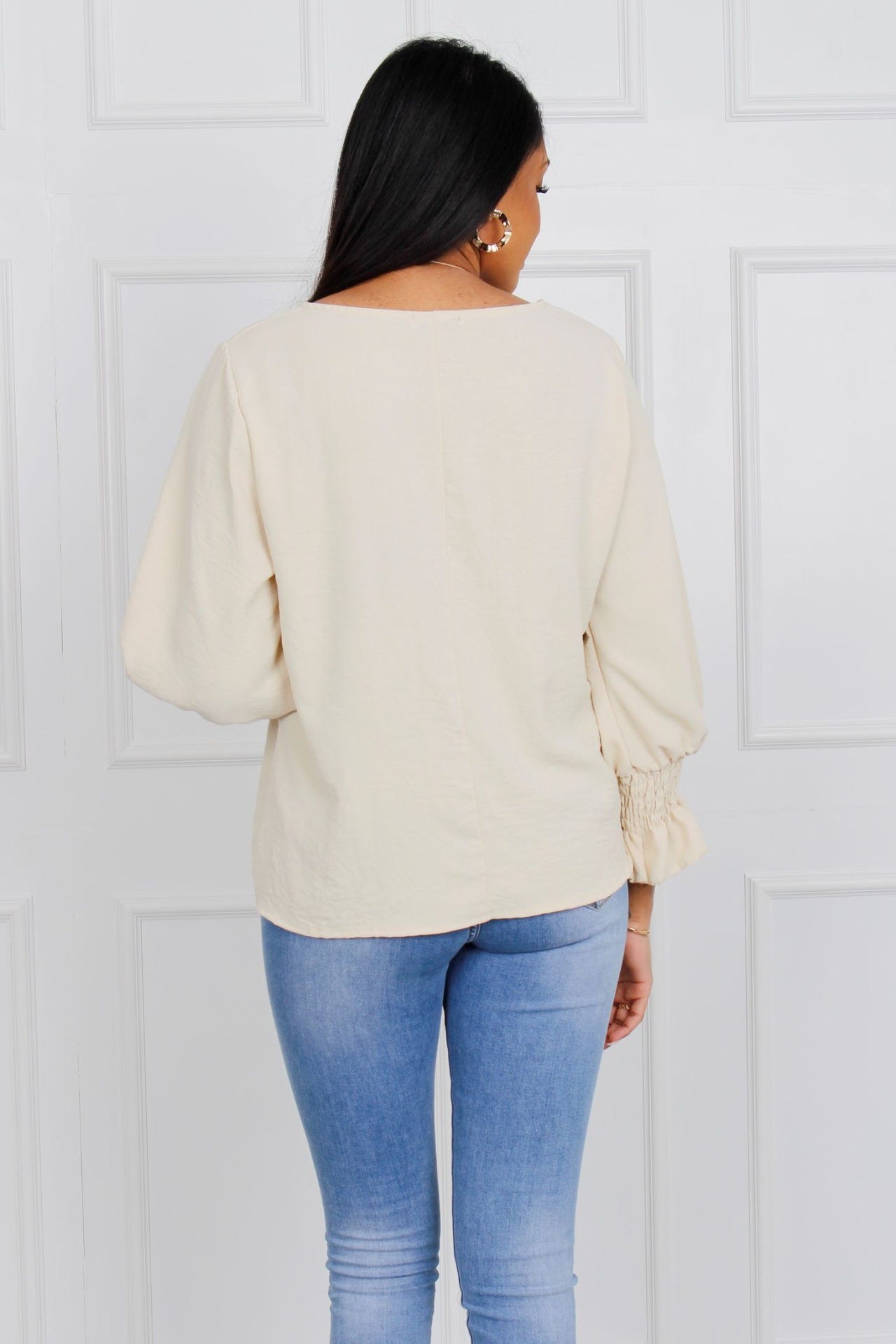 Bluse mit Smok Ärmeln, beige