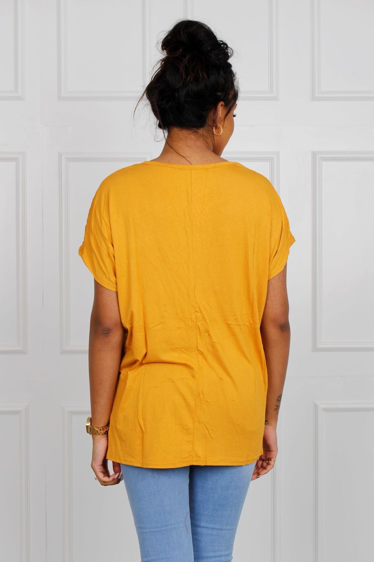 T-shirt med blomstermotiv, mustard