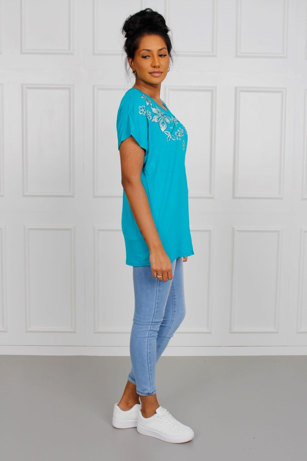 T-shirt med blomstermotiv, aqua