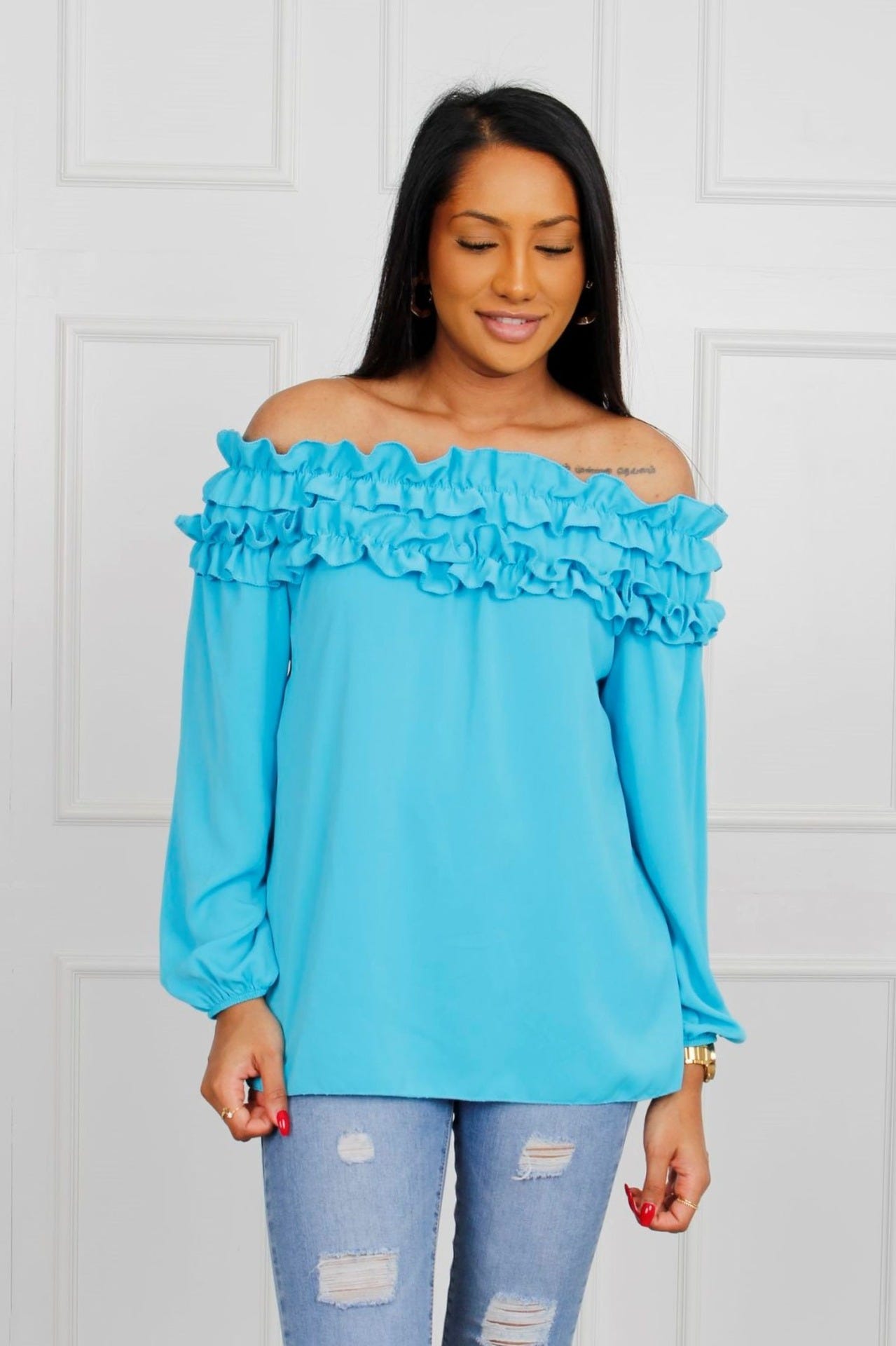 Bluse mit Rüschenrand, himmelblau