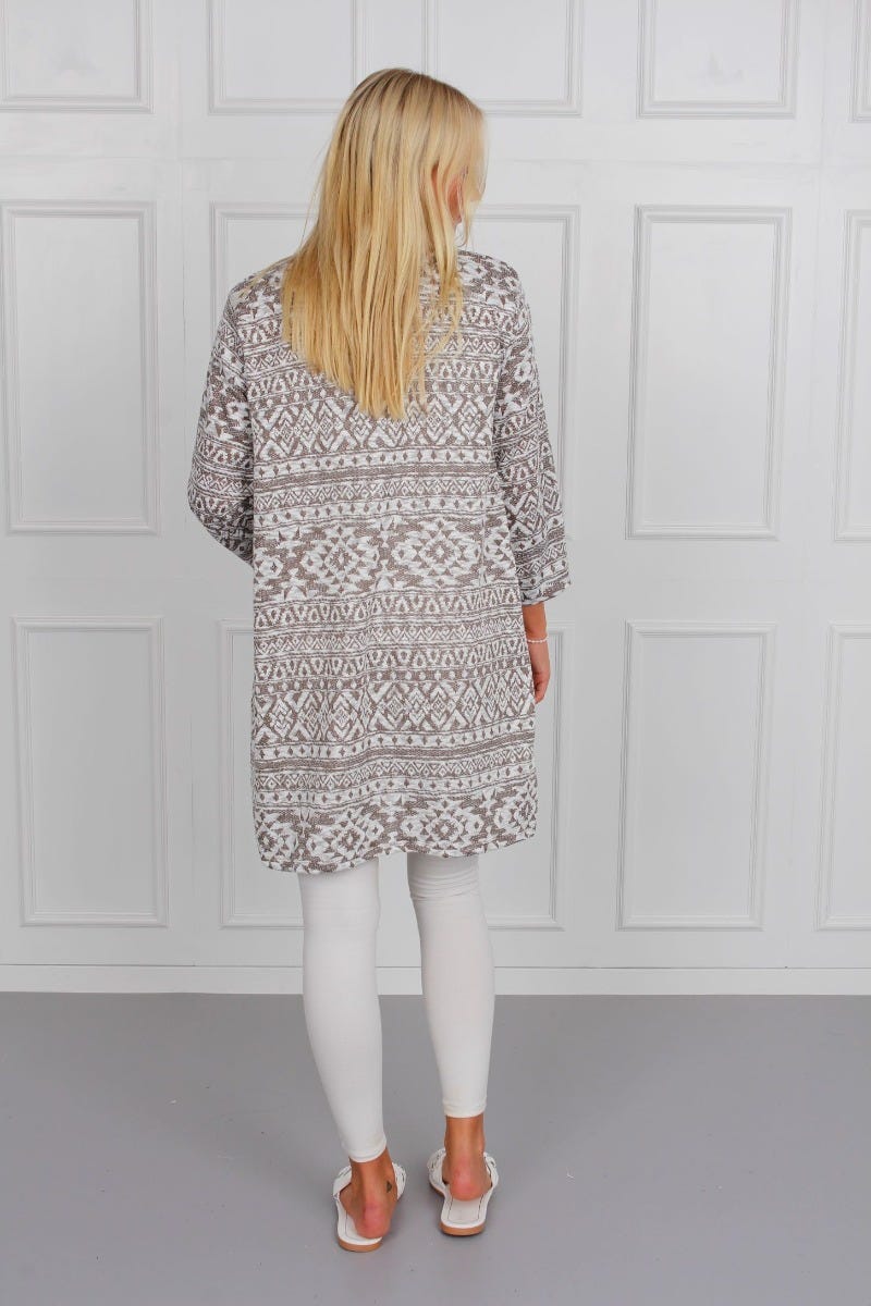 Cardigan mit Inka Muster, beige