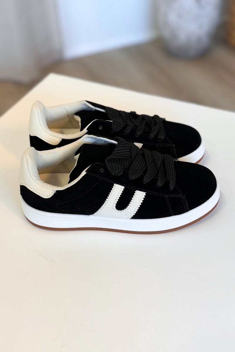 Sneakers mit matter Oberfläche Schwarz