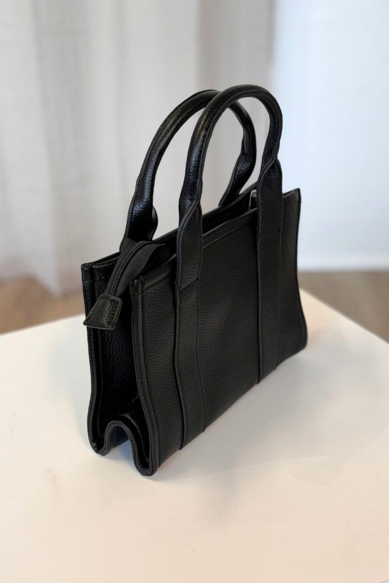 Handtasche in Lederoptik Schwarz