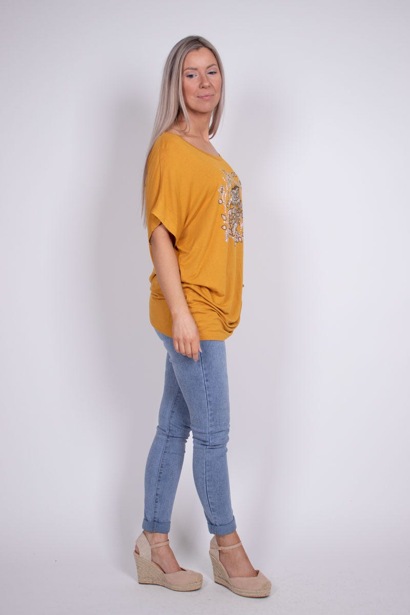 T-shirt m. ugle motiv Mustard