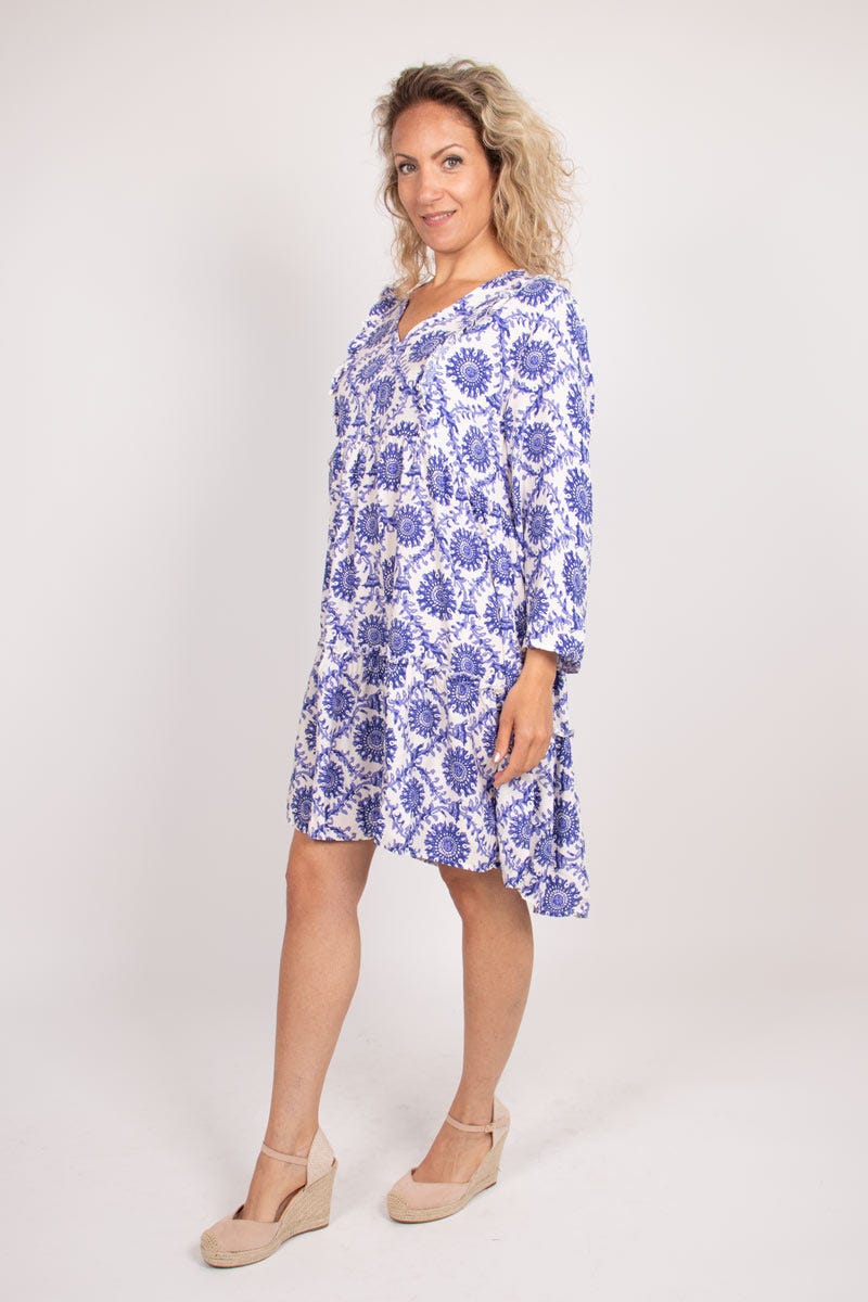 Graphisch-gemustertes Tunika-Kleid mit Rüschen Blau/Lila