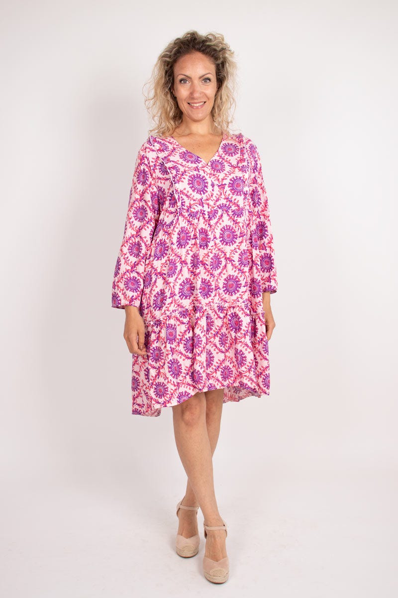 Graphisch-gemustertes Tunika-Kleid mit Rüschen Lila/Pink