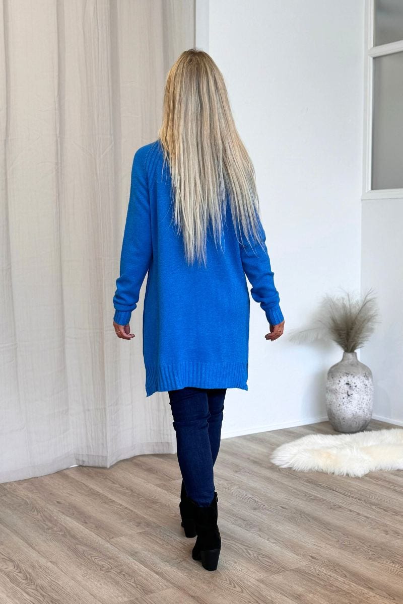 Langer Strickpullover mit Perlen Blau