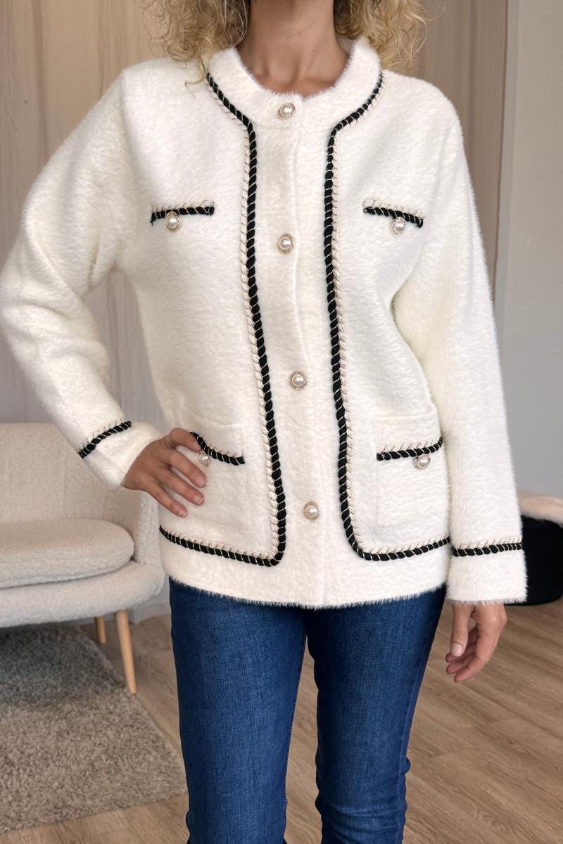 Cardigan med perleknapper Creme