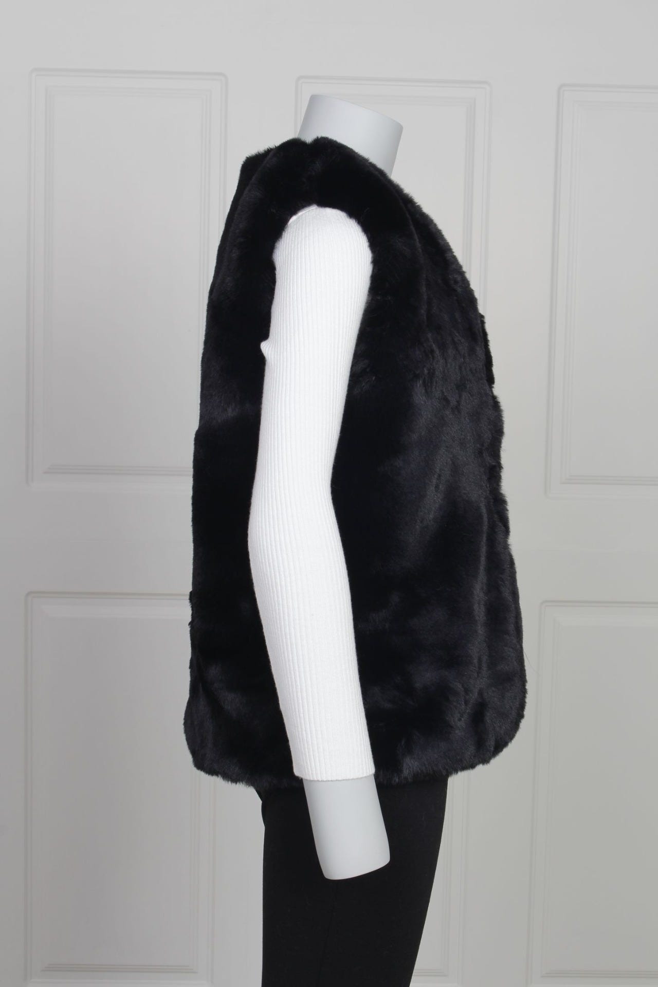 Faux fur vest, sort