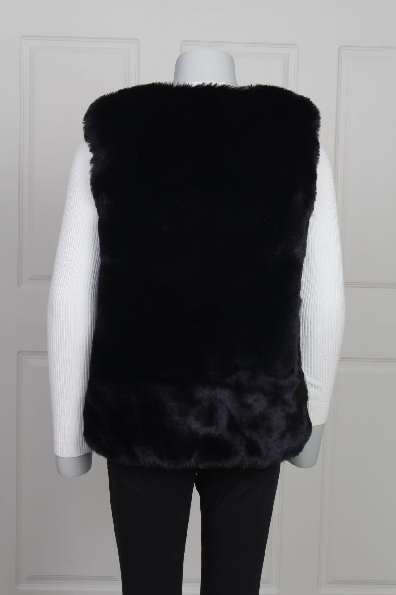 Faux fur vest, sort