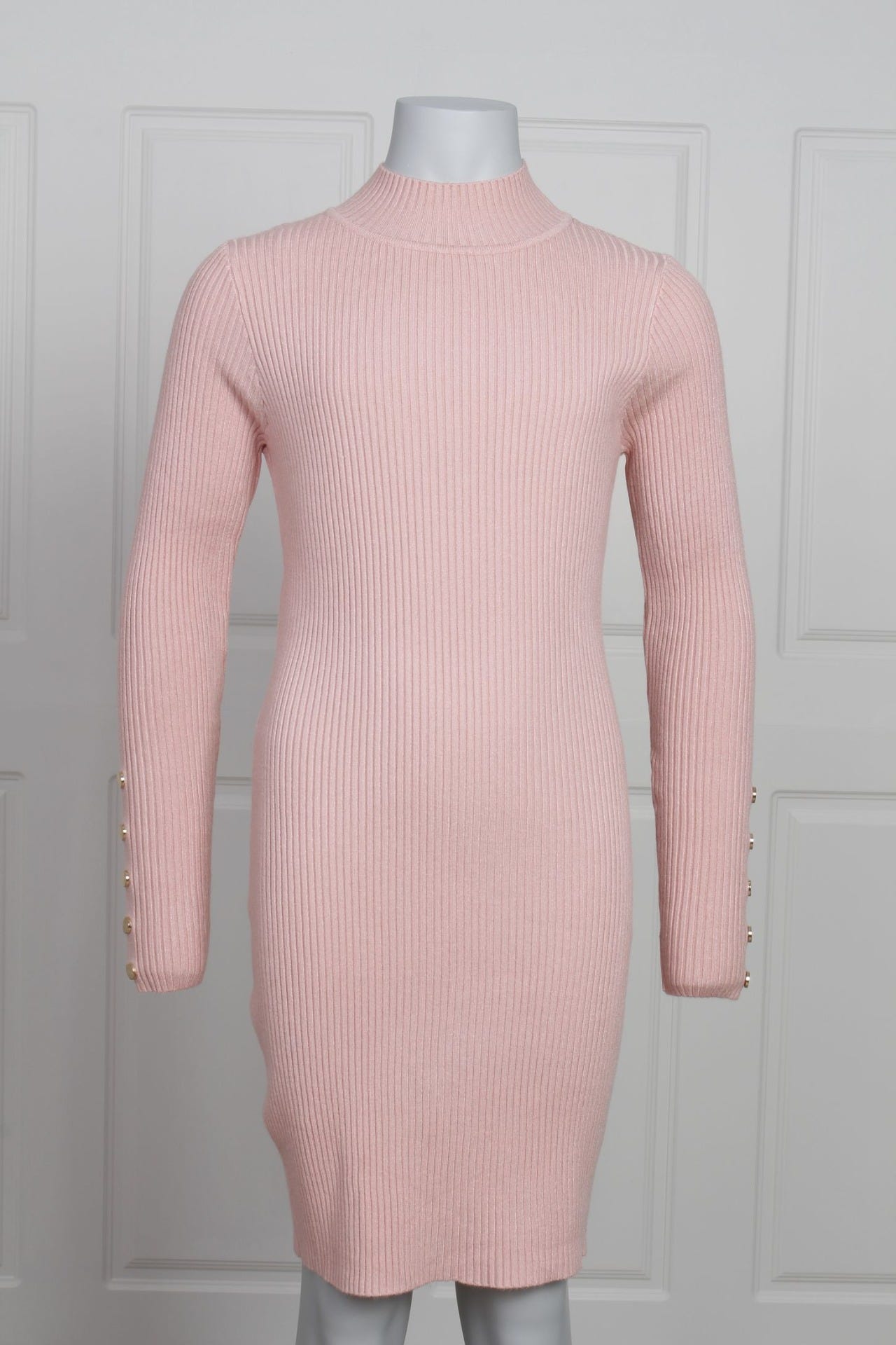 Strickkleid mit goldenen Knöpfen, pink