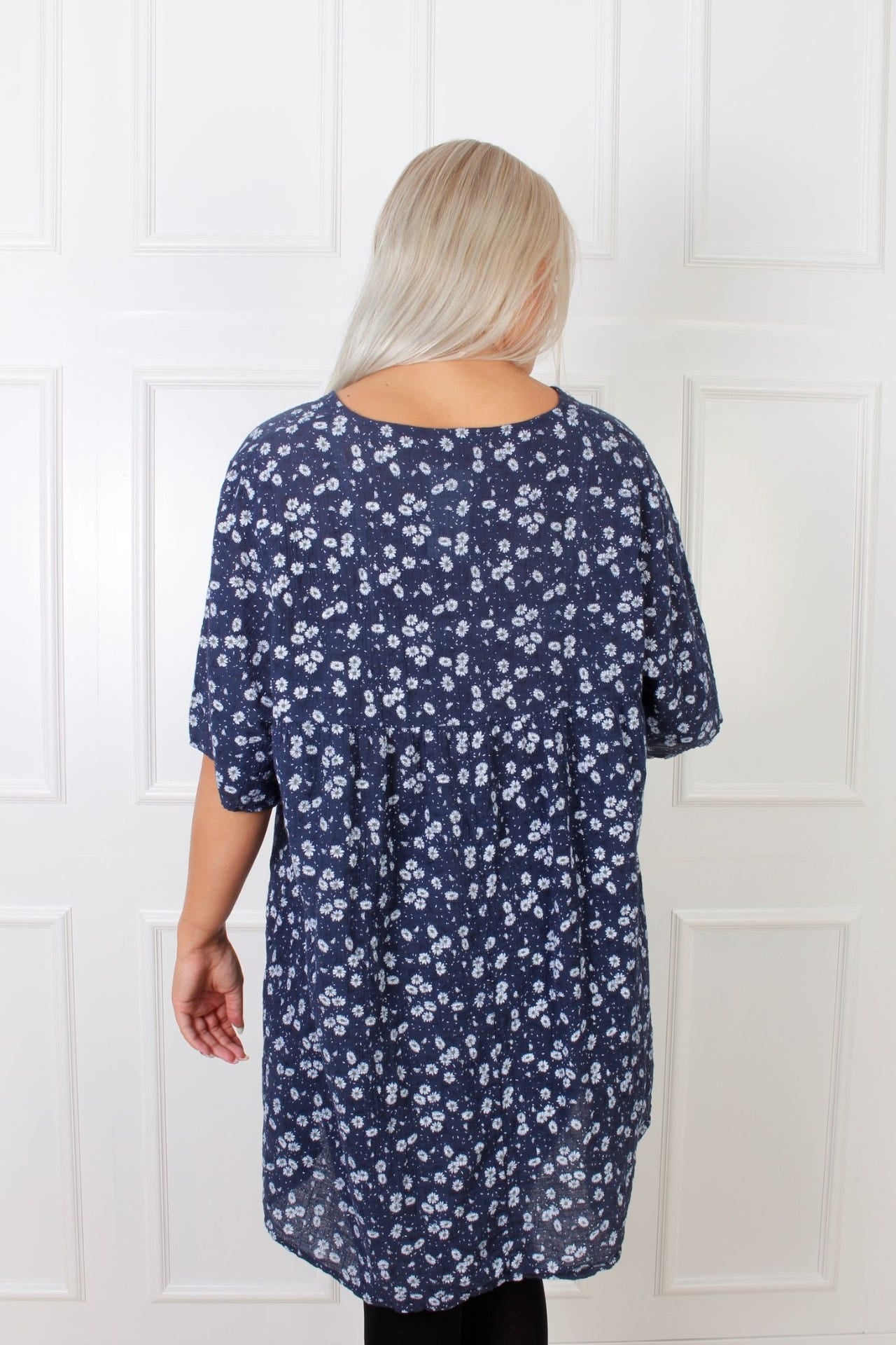 Alma Tunika mit Gänseblümchenprint, navy