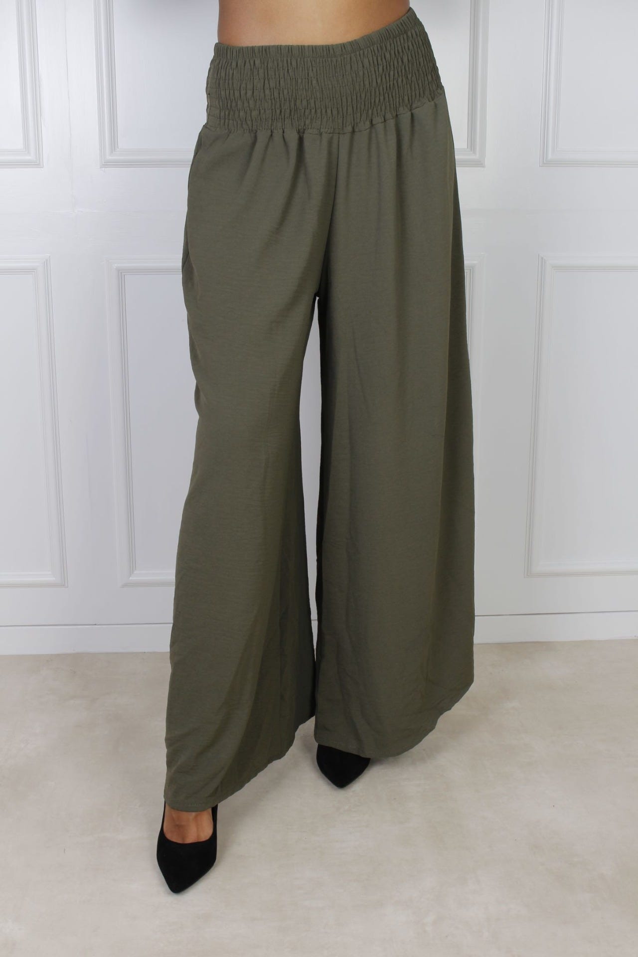 Ava Hose mit weitem Bein, khaki