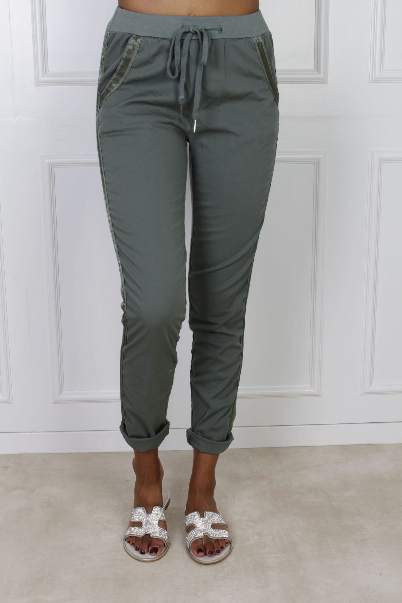 Hose mit Details, khaki